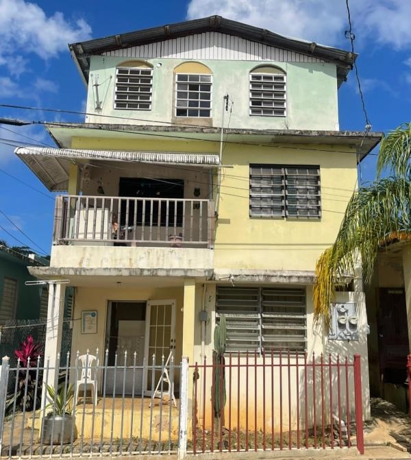 RE/MAX real estate, Puerto Rico, Manati, Multifamily Property in Manatí